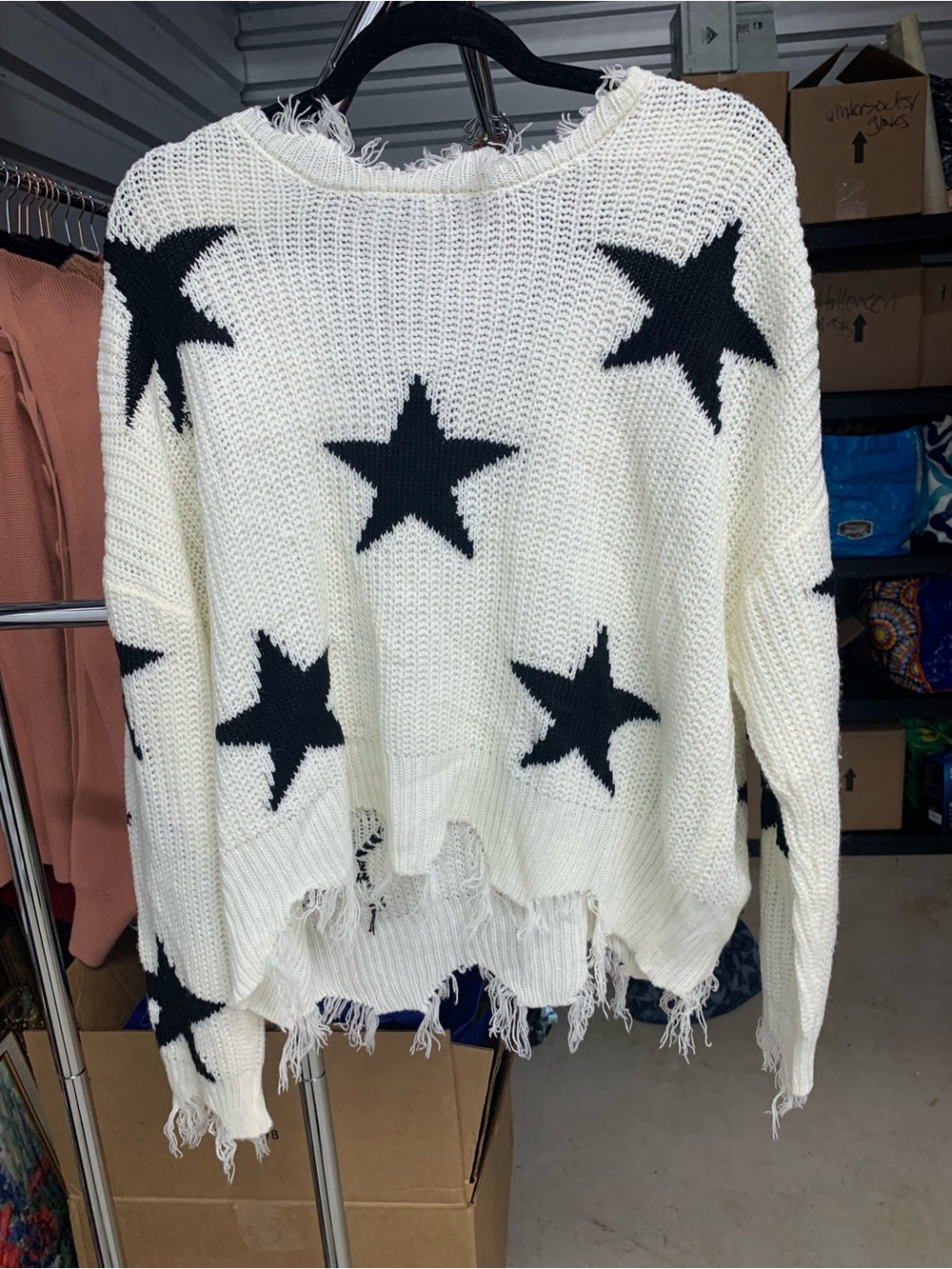 Forever 21 White Knit V-Neck Sweater with Black Star Print - Picture 3 of 3
